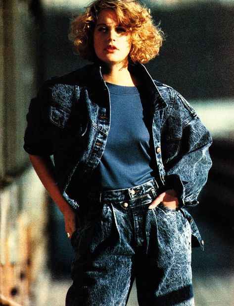 Sunset Blues 1988 | barbiescanner | Flickr 80s Fashion Women, 1980s Outfits, Just Seventeen, Style Année 80, 80s Inspired Outfits, Look 80s, 80s Fashion Outfits, 1980s Fashion Trends, 1980’s Fashion