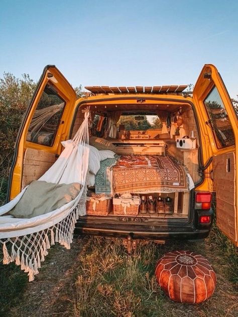 Festival Checklist, Westfalia Van, Van Life Aesthetic, Kombi Home, Van Life Diy, Hippie Van, Bus Life, Van Home, Van Living