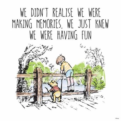 The best Winnie the Pooh quotes about love, friendship, and adventure and more! Quotes Funny Sarcastic, Inspirerende Ord, Cute Winnie The Pooh, Karakter Disney, Winnie The Pooh Quotes, Quotes Friendship, Senior Quotes, Pooh Quotes, Vie Motivation