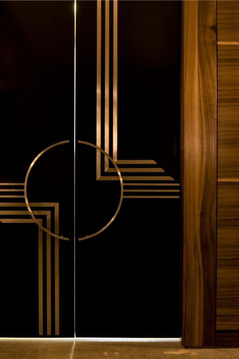 299 Soper Place / Barry J. Hobin + Associates Architects Inc Arte Art Deco, Asma Kat, Art Deco Door, Art Deco Inspiration, Motif Art Deco, 카페 인테리어 디자인, Art Deco Stil, Estilo Art Deco, Open Door