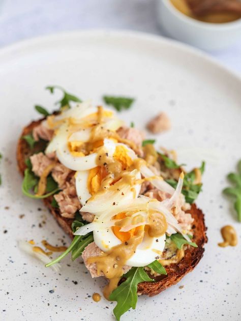 Breakfast Tuna, Tuna Toast, Toast With Honey, Hypothyroid Diet, Smart Eating, Gluten Free Toast, Tuna And Egg, Nourishing Foods, High Protein Breakfast