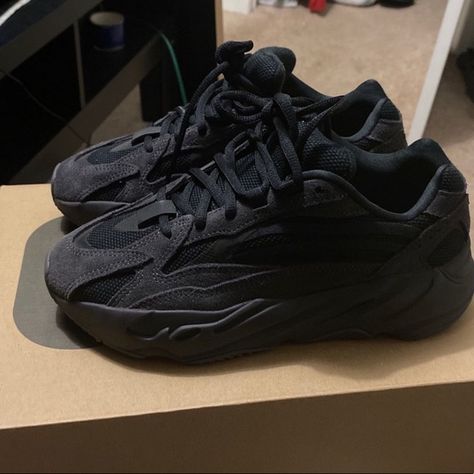 Yeezy vanta 700 size 5 only wore once Yeezy Black Shoes, Yeezy 700 Vanta Outfit, Yeezy 700 Black, Black Yeezy Shoes, Black Yeezys, Black Yeezy, Yeezy Black, Pretty Sneakers, Black Adidas Shoes