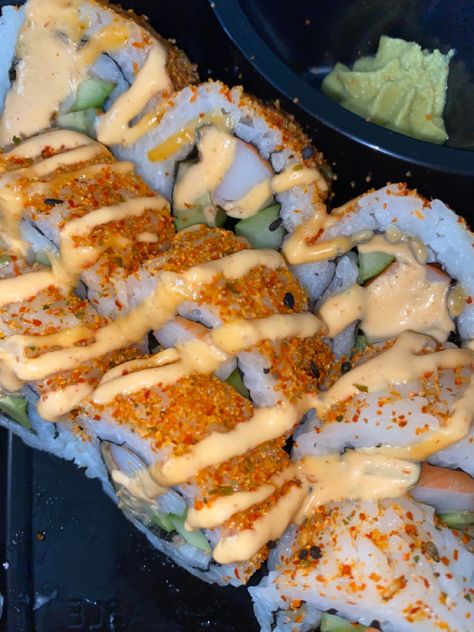 Essen, Spicy California Roll, Healthy Lunch Snacks, Prettiest Celebrities, California Roll, Food Therapy, Food Recepie, Food Obsession, Healty Food