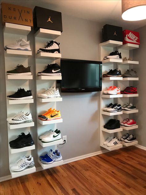 DIY shoe display using IKEA lack shelves Rak Sepatu Diy, Shoes Room, Diy Shoe Rack Ideas, Sneaker Room, Ikea Lack Shelves, Sneakerhead Room, Bilik Idaman, Hypebeast Room, Teenage Boy Room