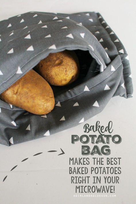 Potato Bag Potatoes In Microwave, Diy Sy, Potato Bag, Small Sewing Projects, Baked Potatoes, Eat Smarter, Diy Couture, Easy Sewing Projects, Sewing Projects For Beginners