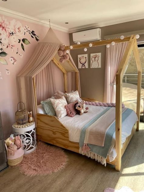 Teepee Bed Decor, Toddler Bedroom Girl Themes, Toddler Girl Bedroom Themes, Preschooler Bedroom, Bunk Bed Decorating Ideas, Easy Decor Ideas, Girls Bedroom Themes, Girls Bed Canopy, Rum Inspo