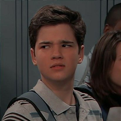 Nathan Kress Icarly, Freddie Benson Icons, Freddie From Icarly, Icarly Aestethic, Freddie Benson Icarly, Icarly Freddie, Icarly Wallpaper, Obama Sandwich, Freddie Icarly