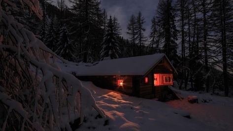 Cabin In Snowy Woods, Cabin Night, Winter Snow Wallpaper, Romantic Cabin Getaway, Snowy Cottage, Woods At Night, Cabin Wallpaper, Lake Wallpaper, Beautiful Winter Pictures