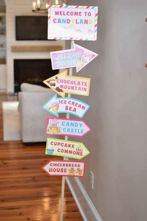 Fourever Sweet, Candy Land Birthday, Candy Decorations Diy, Candy Castle, Candy Theme Birthday Party, Candy Themed Party, Candy Land Birthday Party, 4th Birthday Party, Baby Birthday Themes