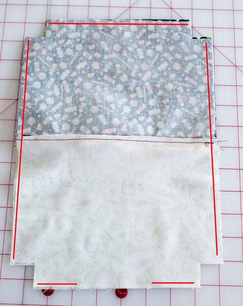 Patchwork, Diy Fabric Pouches, Makeup Pouch Pattern, Small Bags Diy, Sew A Zipper Pouch, Makeup Pouch Diy, Diy Pouch Bag, Zip Pouch Tutorial, Sewing Patterns Free Bag