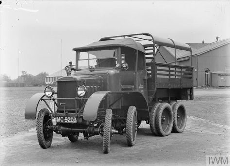 Morris Commercial, 30-cwt, 8 x 8, Experimental Light Lorry. Weird Vehicles, White Western Star, Cornetto Trilogy, Unusual Vehicles, Rare Cars, Old Lorries, Army Truck, Morris Minor, Cheap Flight