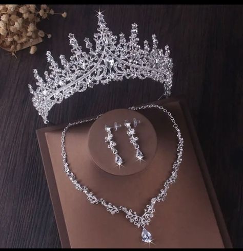 YourDreamDayBridal - Etsy Pearl Bridal Jewelry Sets, Luxury Wedding Jewelry, Quinceanera Jewelry, Wedding Accessories For Bride, Crystal Bridal Jewelry Sets, Wedding Dress Jewelry, Bride Jewelry Set, Silver Tiara, Crown Necklace