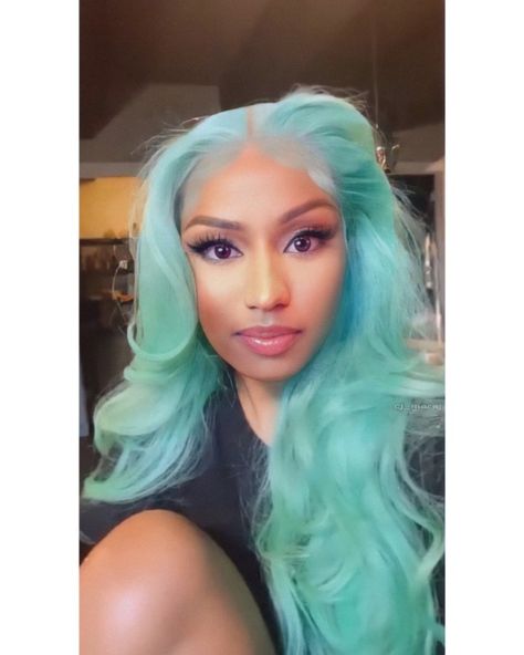 Nicki Minaj, Green Hair, Blue Nicki Minaj Aesthetic, Blue Nicki Minaj, Nicki Minaj Bob, Nicki Minaj Blue, Nicki Minaj Aesthetic, Blue Edit, Doja Cat