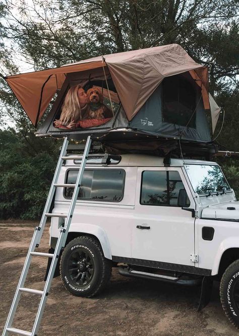 Land Rover Defender Camping, Tenda Camping, Jimny Suzuki, Jeep Camping, Camping Inspiration, Car Tent, Roof Tent, Camping Aesthetic, Truck Camping