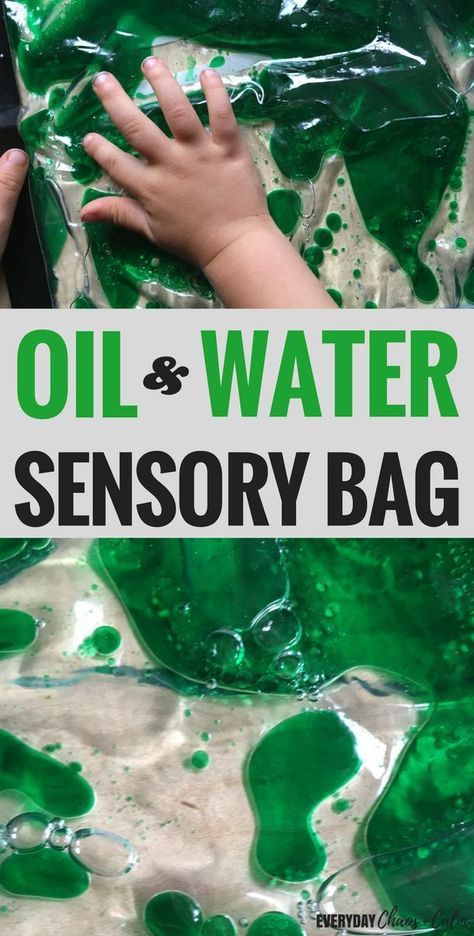 Try this mess free sensory play idea- make your own oil and water sensory bag! Great activity for babies! Oil And Water Sensory Bag, Baby Zintuiglijk, Uppfostra Barn, Maluchy Montessori, Sensory Bag, Aktiviti Kanak-kanak, Sensory Bags, Sensory Crafts, Baby Sensory Play