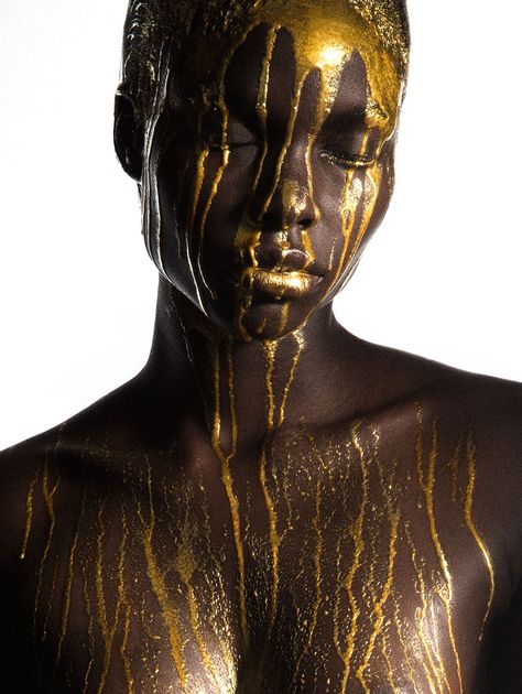 The Blacker The Berry, Strong Black Woman, Pictures For Living Room, Gold Aesthetic, Foto Art, Foto Inspiration, Wall Art Pictures, Black Is Beautiful, African Art