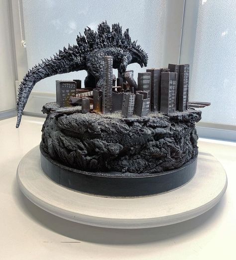 Cake Meme, Godzilla Party, Godzilla Birthday Party, Godzilla Birthday, City Cake, Realistic Cakes, Scary Drawings, Dinosaur Birthday Cakes, Crazy Cakes