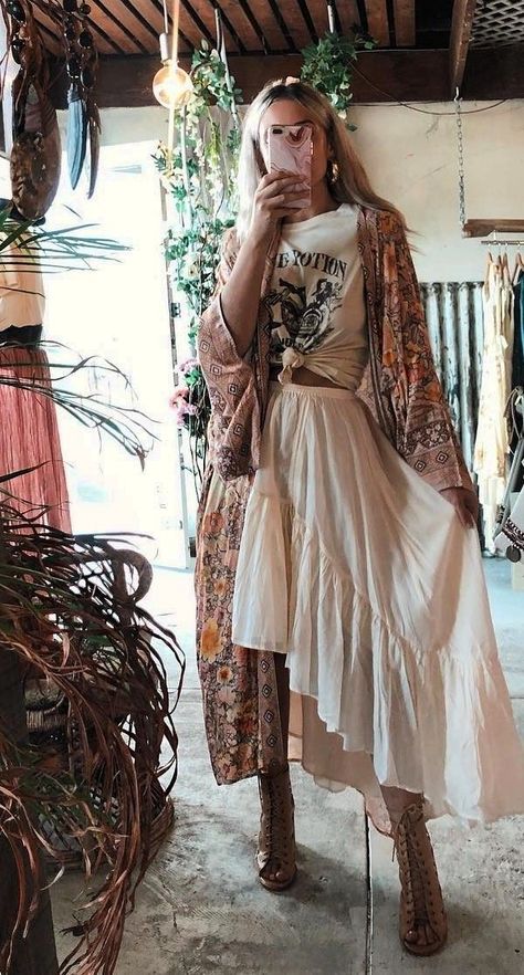 Hippie Elegante, Bohemian Schick, Hippie Chic Outfits, Looks Hippie, Look Hippie Chic, Boohoo Style, Estilo Hippy, Mode Hippie, Boho Summer Outfits