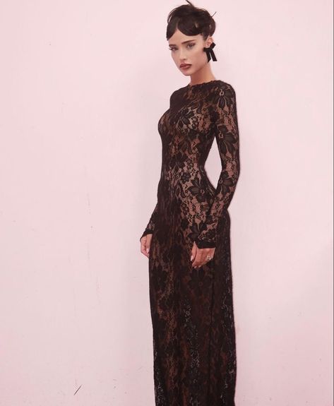 The perfect lace maxi dress Prom Dress Inspiration, Glam Dresses, Lace Maxi, Party Club, Lace Maxi Dress, Looks Vintage, Fashion Killa, Fancy Dresses, Dream Dress