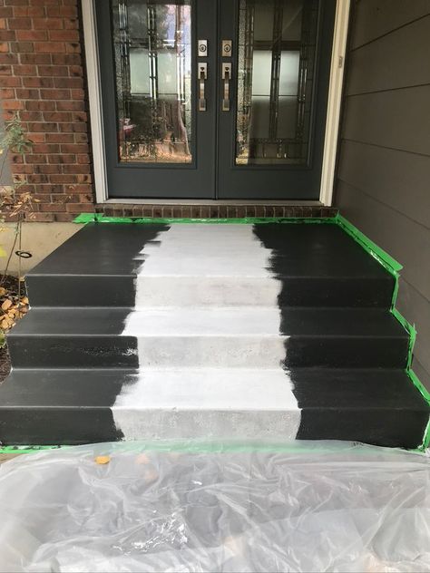 Paint Your Ugly Concrete Steps Upcycling, Concrete Paint Colors, Concrete Front Steps, Cement Steps, Concrete Front Porch, Painted Concrete Steps, Entry Steps, Paint Concrete Patio, Paint Concrete