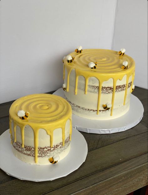 Bee Theme 2nd Birthday, Bee Cake Gender Reveal, Mommy To Bee Cake Ideas, Simple Pooh Cake, Winnie The Pooh Pull Apart Cupcakes, Bee Cakes Birthday, Honey Bee First Birthday Cake, Bee Cake Decorations, Oh Honey Baby Shower Theme