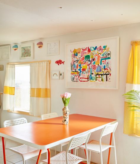 Shapes Painting, Home Decor Winter, Funky Living Rooms, Quirky Kitchen, Orange Table, Apartment Decoration, Quirky Decor, Winter Home, Disney Home Decor