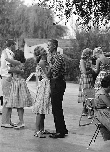 50s Relationship, Vintage Dance Aesthetic, Retro Preppy, Jitterbug, Vintage Lovers, Shall We Dance, Foto Vintage, Preppy Aesthetic, Lets Dance