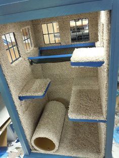 Want to create the perfect cat tree for your favorite kitty? These are creative ideas you can create on your own! The Tardis, Katt Diy, Cat House Plans, Cat Playhouse, Cat Playpen, Kat Diy, Diy Cat Tree, Cat Towers, Old Cabinets