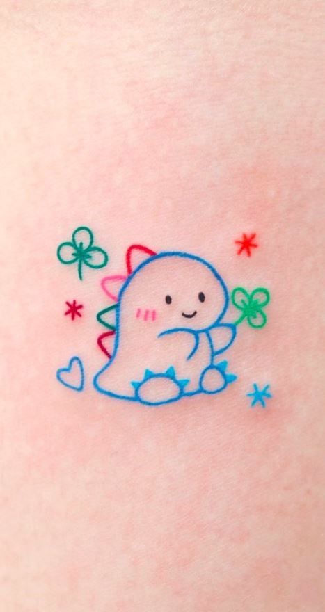 Tatoos Dinosaur Cute, Finger Dinosaur Tattoo, Mom And Daughter Dinosaur Tattoo, Dinosaur Friend Tattoo, Cute Coloured Tattoos, Dino Friend Tattoo, Color Dinosaur Tattoo, Mother Daughter Dinosaur Tattoos, Small Dino Tattoos Cute