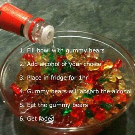Gonna try a couple of different recipes and see which one I like better Shot Recipes, Vodka Gummy Bears, Plat Halloween, Fun Drinking Games, Drinking Games For Parties, Party Drinks Alcohol, Yummy Alcoholic Drinks, Liquor Drinks, Boozy Drinks