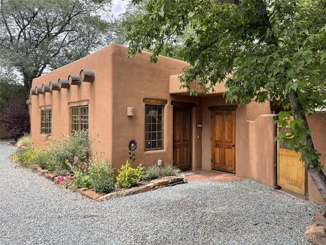 632 Old Santa Fe Trl APT 7, Santa Fe, NM 87505 | MLS #202232693 | Zillow Santa Fe, Santa Fe Style Homes Exterior, Santa Fe Home Decor, Santa Fe Style Decor, Modern Santa Fe Style, Santa Fe Interiors, Adobe Style Homes, Santa Fe Decor, Modern Adobe