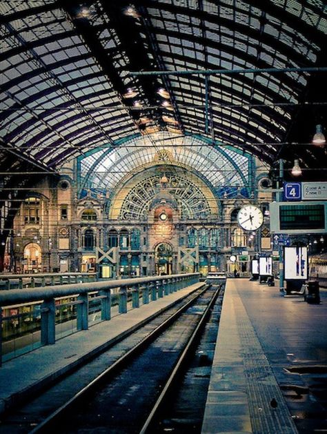Antwerp's 'Railway Cathedral' is one of the most beautiful train stations in the world Futuristic Architecture, Railway Architecture, Train Station Architecture, Train Stations, Antwerp Belgium, Old Train, Summer Getaway, Train Journey, Central Station