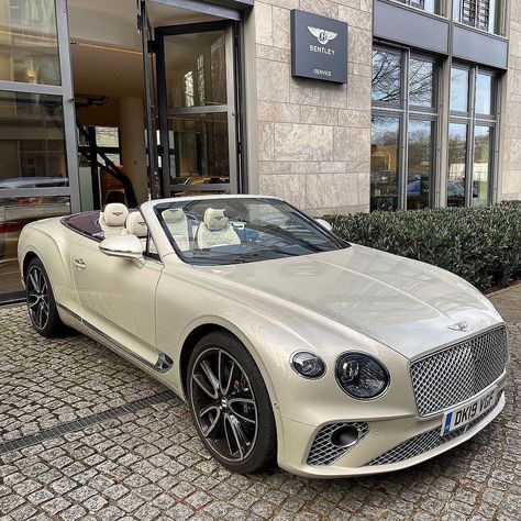 Bently Car, Bentley Convertible, Tmax Yamaha, Carros Vintage, Mobil Futuristik, Bentley Gt, Mercedes Sl, Lux Cars, Continental Gt