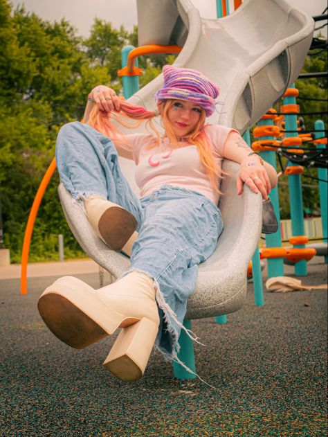 Picture Of Taking A Picture, Growing Up Photoshoot, Senior Picture Ideas Funky, Photoshoot Fit Ideas, Playful Senior Pictures, Photoshoot Funny Ideas, Colourful Fashion Photography, Special Effect Photography, Playground Portrait Photography