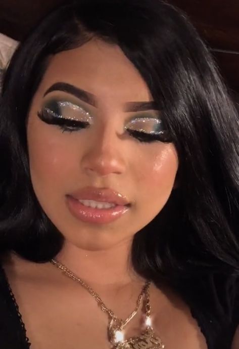 Glitter Makeup Looks Euphoria, Brown Smokey Eye With Silver Glitter, Eye Makeup Glitter Silver, Glittery Black Makeup, Silver Glitter Eye Makeup Prom, Black Sparkly Dress Makeup, Silver And Black Makeup Looks For Prom, Glitter Makeup Looks Black Women, Glitter Undereye Makeup