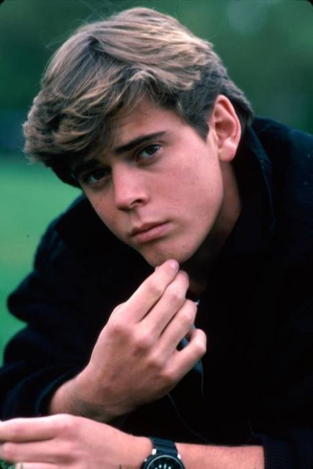 Pony Boy The Outsiders Ponyboy, C Thomas Howell, Outsiders Imagines, Ponyboy Curtis, The Outsiders Imagines, Outsiders Movie, Thomas Howell, The Outsiders Cast, The Outsiders Greasers