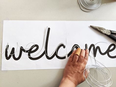 DIY Wired Word Signs (Free Template Included) | Bloom in the Black Diy Letter Board, Sculptures Sur Fil, Wire Letters, Wire Sign, Wire Knitting, Wire Wall Art, Knitted Wire, French Knitting, Diy Letters