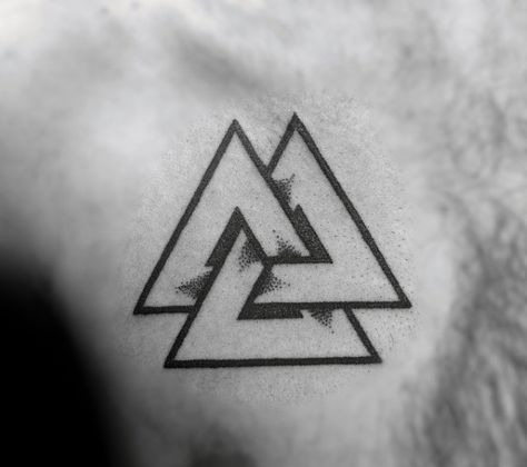 Nordic Male Trefoil Knot Valknut Upper Chest Tattoo Designs Wolf Tattoos, Valknut Tattoo, Geometric Tattoos Men, Buddha Tattoos, Retro Tattoos, Triangle Tattoos, Cool Chest Tattoos, Nordic Tattoo, Small Tattoos For Guys