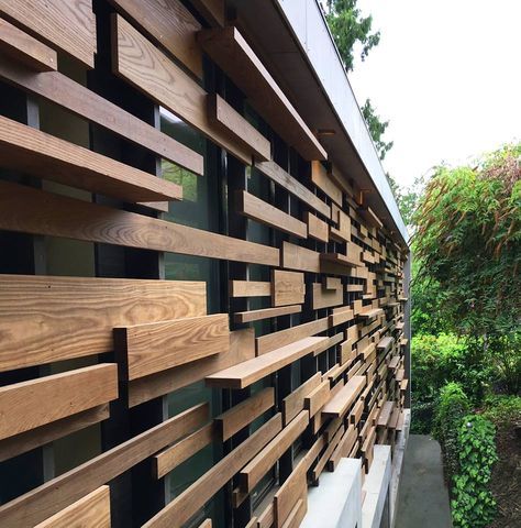 Wood Decking, Wood Fence Design, Modern Fence Design, Privacy Fence Designs, Modern Fence, Backyard Fences, Wood Fence, Facade Architecture, Fence Design