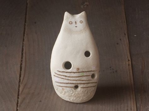 Ceramic Instruments, Clay Instruments, Ceramic Flute, Clay Whistle, Clay Whistles, Cat Ceramics, Ocarina Music, Cat Ceramic, Ceramic Cat