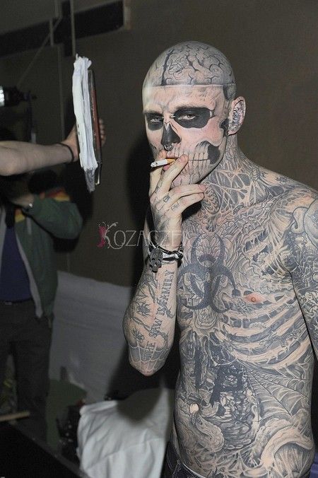 Rick Genest Body Mods, Rick Genest, Human Canvas, Face Tattoos, Cover Tattoo, Canadian Artists, Zombie, Beautiful Men, Pretty People