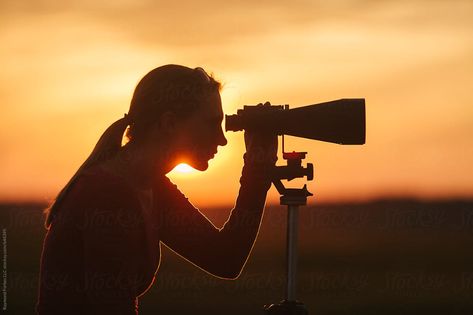 Beautiful Woman Bird Watching in Landscape of Marsh Travel Photography Inspiration Wanderlust Adventure with beautiful people and landscapes USA #exploretheworld #travelphotography #usatravelphotography #travelaesthetic #worldtravelphotography #newenglandtravelphotography #wanderlust #wanderlustphotography #wanderlustphotos #travellandscapephotography #stocksy #stocksyunited #birdwatching #binoculars Birdwatching, Binoculars Aesthetic, Wanderlust Photography, New England Travel, Travel Photography Inspiration, Photos Of Women, Bird Watching, Travel Aesthetic, Beautiful Woman