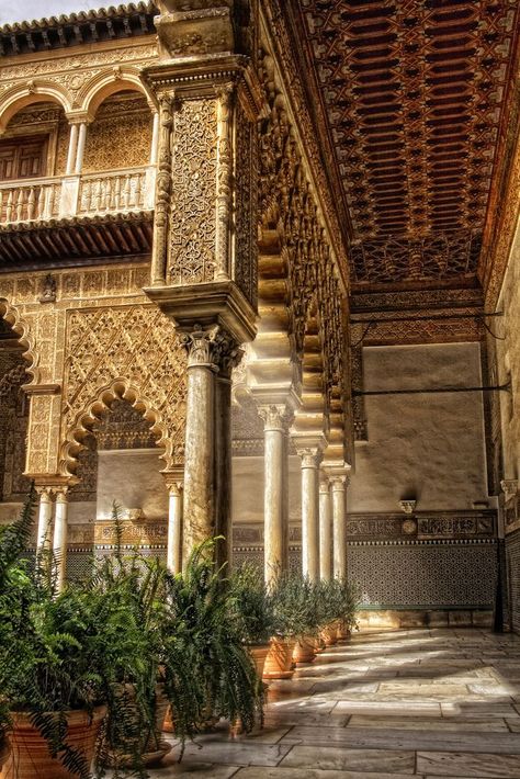 Indian Architecture, Moorish Architecture, Magic Places, A Kind Of Magic, Al Andalus, The Courtyard, Medical Office, Islamic Pattern, Spain And Portugal