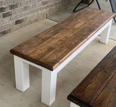 Easy DIY farmhouse bench! Farm Table Bench Plans, Farmhouse Kitchen Table With Benches, Bench For Table Diy, Farm Table Bench, Diy Dinner Table Bench, Dining Room Table Bench Diy, Table Benches Dining Diy, How To Make Bench Seating, Dining Bench Plans