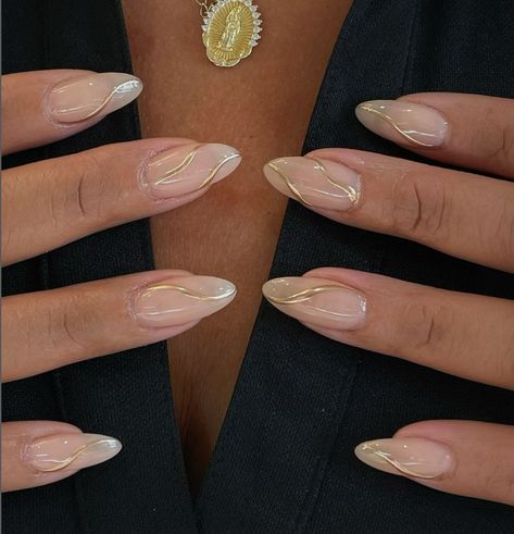 30 Elegant & Stunning Gold nails for every occasion - withharmonyco.com Prom Elegant Nails, Pearl And Gold Nails Design, Simple Gold Accent Nails, Nice And Gold Nails, Classy Tip Nails, White And Gold Elegant Nails, Nails For Gold Prom Dress, Nails With White Tips And Design, Nail Inspiration Wedding