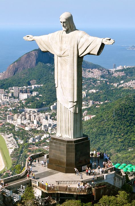 Brazil Famous Places, Bariloche, Brazil Statue, Favelas Brazil, Christ The Redeemer Statue, Summer Vacation Spots, Travel Moments, Christ The Redeemer, Brazil Travel