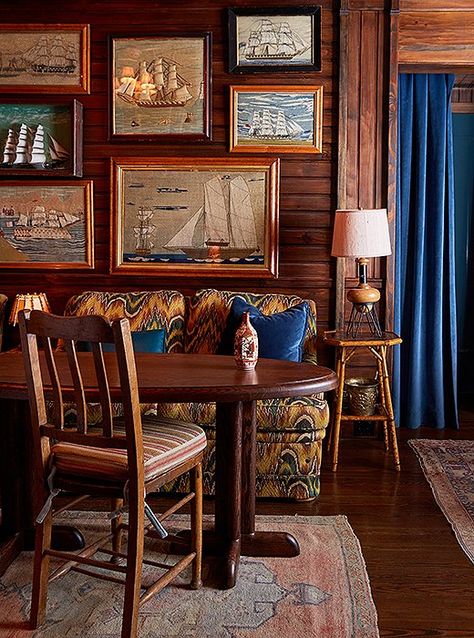 Hotel Nantucket, Nantucket Style Clothing, Nantucket Style Homes Interior, Nantucket Style Homes, Nantucket Cottage, Nautical Interior, Nautical Artwork, Nantucket Wedding, Coastal Style Decorating