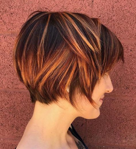 Dark Brown Pixie-Bob with Copper Highlights #shortlayeredpixie Long Pixie, Layered Bob Short, Copper Highlights, Long Pixie Cuts, Choppy Bob Hairstyles, Short Layered Haircuts, Hair 2018, Short Hair With Layers, Short Bob Hairstyles