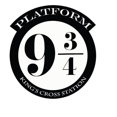 DIY Harry Potter Platform 9 3/4 - Paper Trail Design Deco Noel Harry Potter, Harry Potter Weihnachten, Harry Potter Clip Art, Classe Harry Potter, Harry Potter Platform, Imprimibles Harry Potter, Cumpleaños Harry Potter, Harry Potter Bday, Tapeta Harry Potter