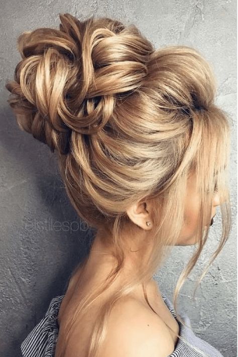 Wedding Up Do, Prom Hairstyles, Updo Prom, Wedding Hairstyles Medium Length, Chignon Hair, Bridal Hair Inspiration, Messy Bun Hairstyles, Best Wedding Hairstyles, Wedding Hairstyles Updo